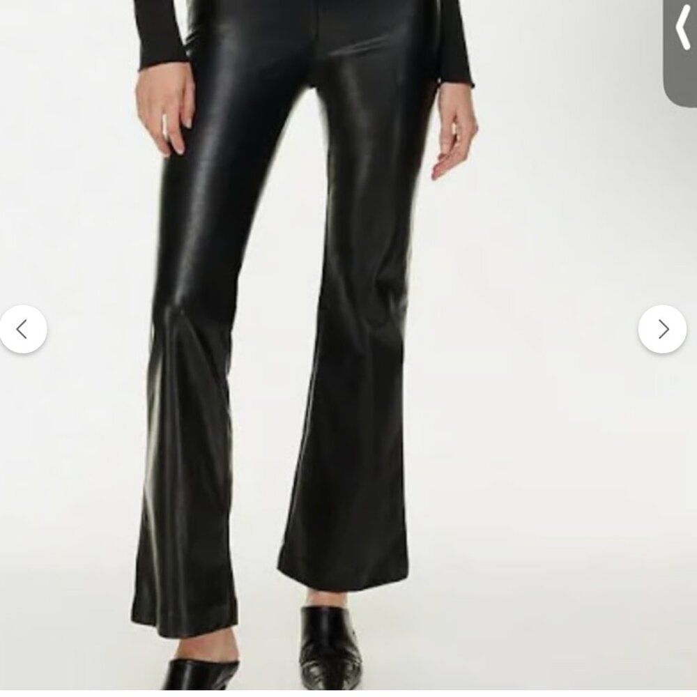 Aritzia Wilfred Faux Leather High Waisted Crop Bootcut Flare Pants Size 4 Black
